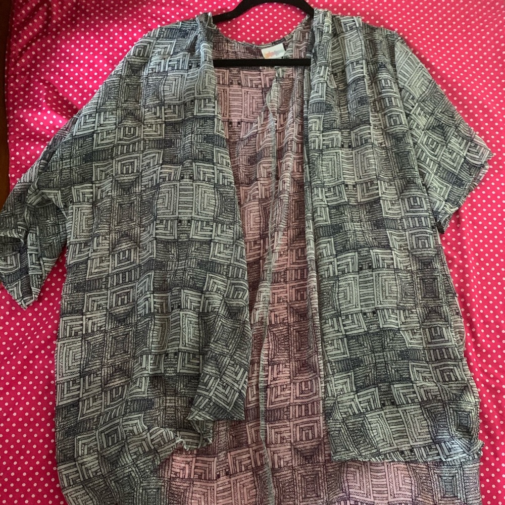 Lularoe top